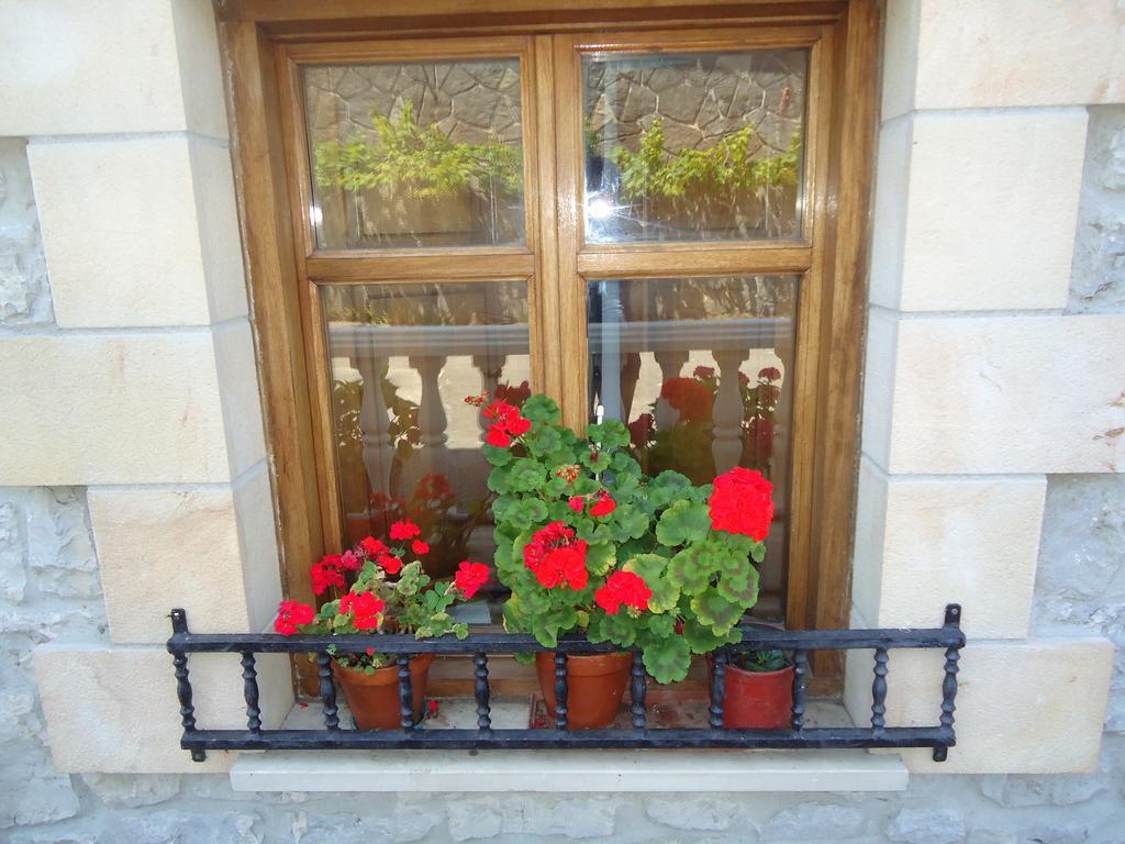Montanes Otel Santillana del Mar Dış mekan fotoğraf